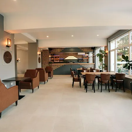 комплекс Hotel *